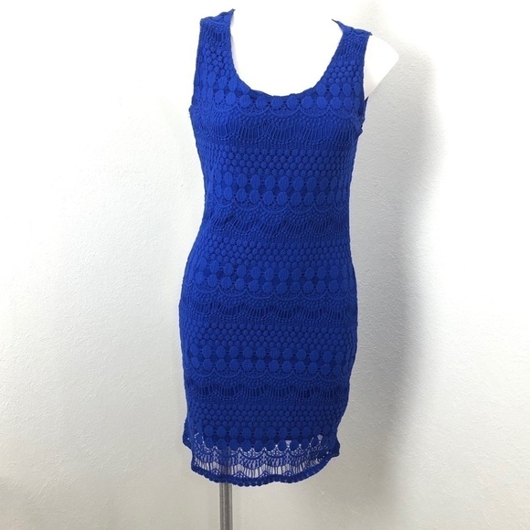 Tiana B. Dresses & Skirts - Tiana B Royal Blue Laced Fully Lined Dress Size S